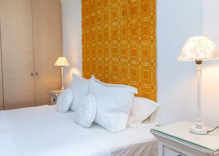 Down Town 度假居 Naxos City